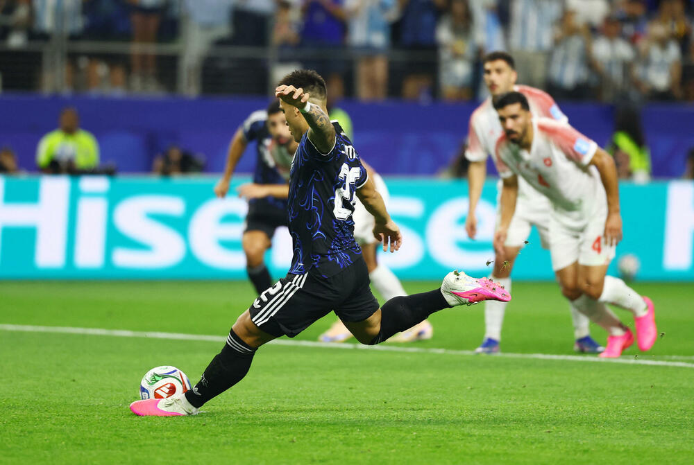 Lautaro Martines, Argentina