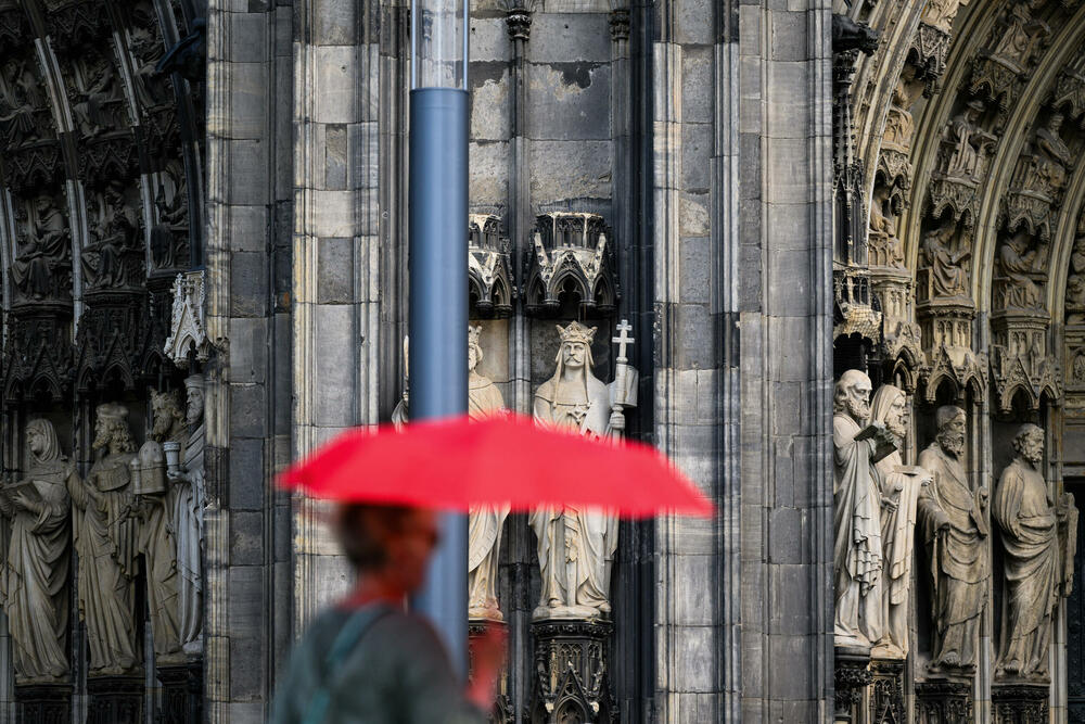 <p>U narednih dan ili dva oluje bi mogle pogoditi djelove Francuske i Njemačke, dok meteorolozi za ovu sedmicu prognoziraju svježije vrijeme u velikom dijelu zapadne Evrope, kako se toplotni talas pomjera dublje ka centralnoj Evropi i Balkanu</p>