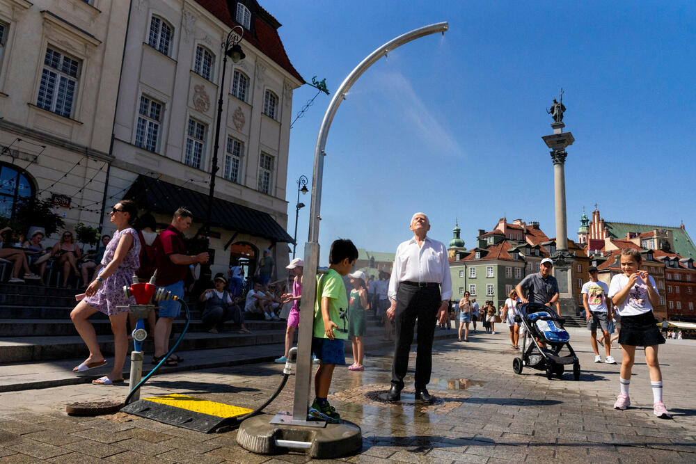 <p>U narednih dan ili dva oluje bi mogle pogoditi djelove Francuske i Njemačke, dok meteorolozi za ovu sedmicu prognoziraju svježije vrijeme u velikom dijelu zapadne Evrope, kako se toplotni talas pomjera dublje ka centralnoj Evropi i Balkanu</p>