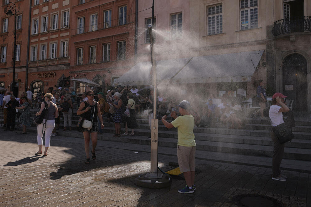 <p>U narednih dan ili dva oluje bi mogle pogoditi djelove Francuske i Njemačke, dok meteorolozi za ovu sedmicu prognoziraju svježije vrijeme u velikom dijelu zapadne Evrope, kako se toplotni talas pomjera dublje ka centralnoj Evropi i Balkanu</p>