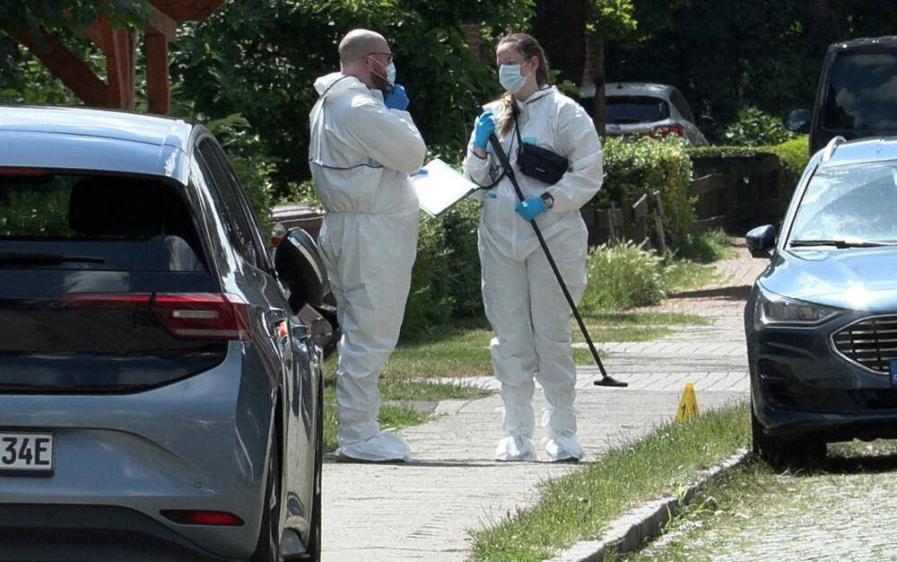<p>Nakon incidenta, policija je upozorila stanovnike da se drže dalje od tog područja, ali je kasnije saopštila da nema opasnosti po širu javnost</p>