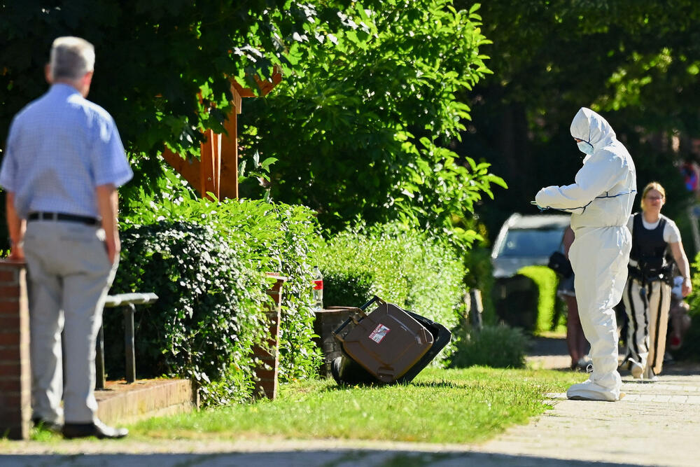 <p>Nakon incidenta, policija je upozorila stanovnike da se drže dalje od tog područja, ali je kasnije saopštila da nema opasnosti po širu javnost</p>
