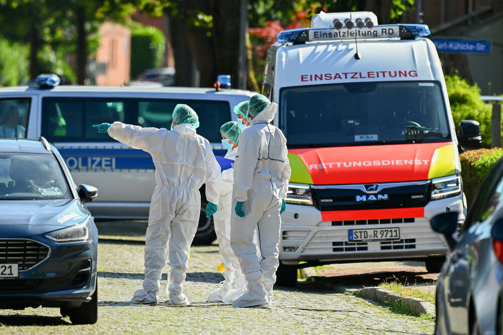 <p>Nakon incidenta, policija je upozorila stanovnike da se drže dalje od tog područja, ali je kasnije saopštila da nema opasnosti po širu javnost</p>
