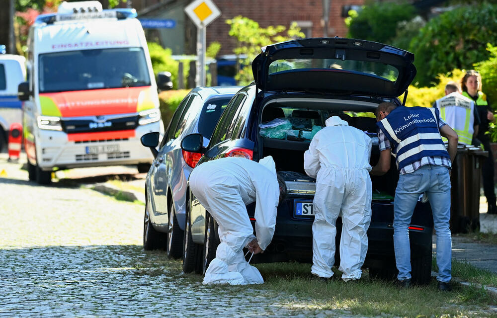 <p>Nakon incidenta, policija je upozorila stanovnike da se drže dalje od tog područja, ali je kasnije saopštila da nema opasnosti po širu javnost</p>