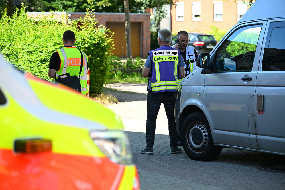<p>Nakon incidenta, policija je upozorila stanovnike da se drže dalje od tog područja, ali je kasnije saopštila da nema opasnosti po širu javnost</p>