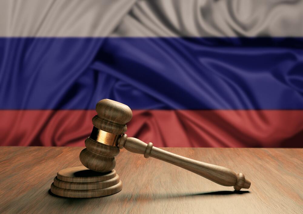 Ruski sud izrekao prve zatvorske kazne za zabranu LGBT pokreta