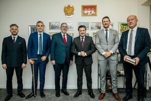 Abazović - Kiz: SAD uz EU ostaju ključni spoljnopolitički partner...