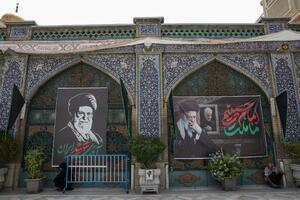 Iran upozorava SAD i Izrael uoči sahrane Hamneija
