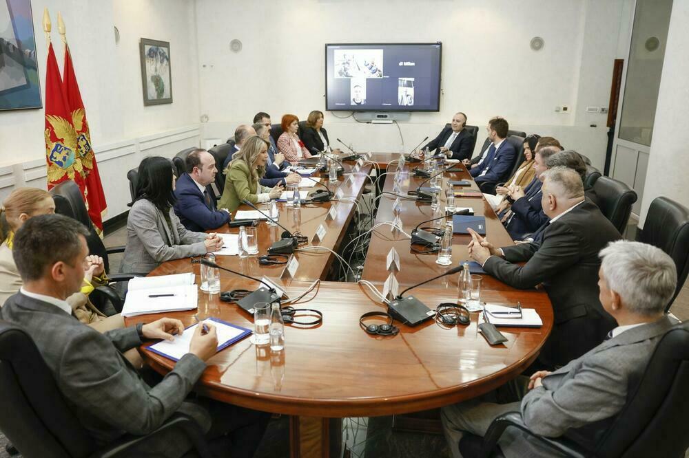 Sa ranijeg sastanka rukovodstva Centralne banke i bankara, Foto: CBCG