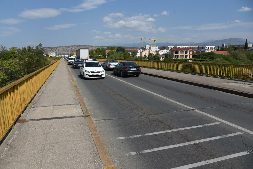 Most rekonstruišu i pored grade novi: Ulica Vojislavljevića, Foto: Luka Zekovic