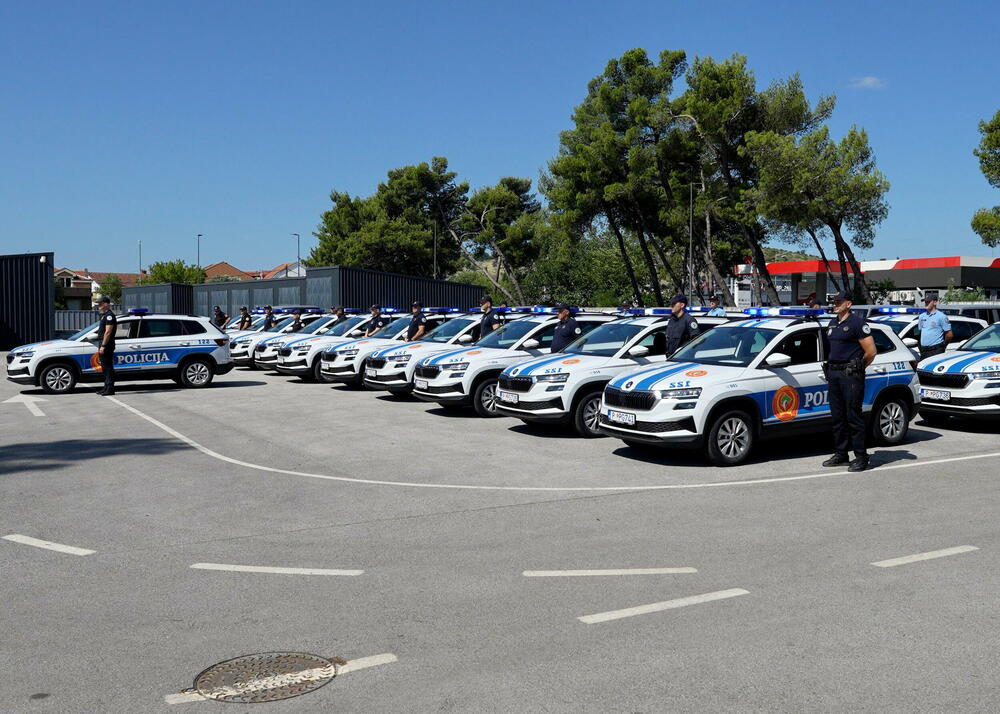 službena vozila policija