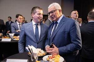 Kosovo i republika i srce Srbije: NSD i Demokrate dio Vlade koja...