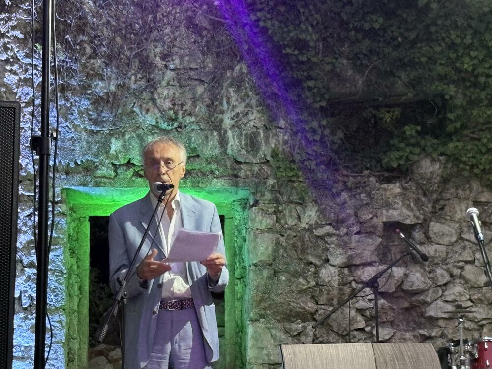 <p>Festival &bdquo;Godinjske zvjezdane noći&ldquo; nastavlja da kulturom njeguje ognjište, crnogorsku istoriju i tradiciju</p>