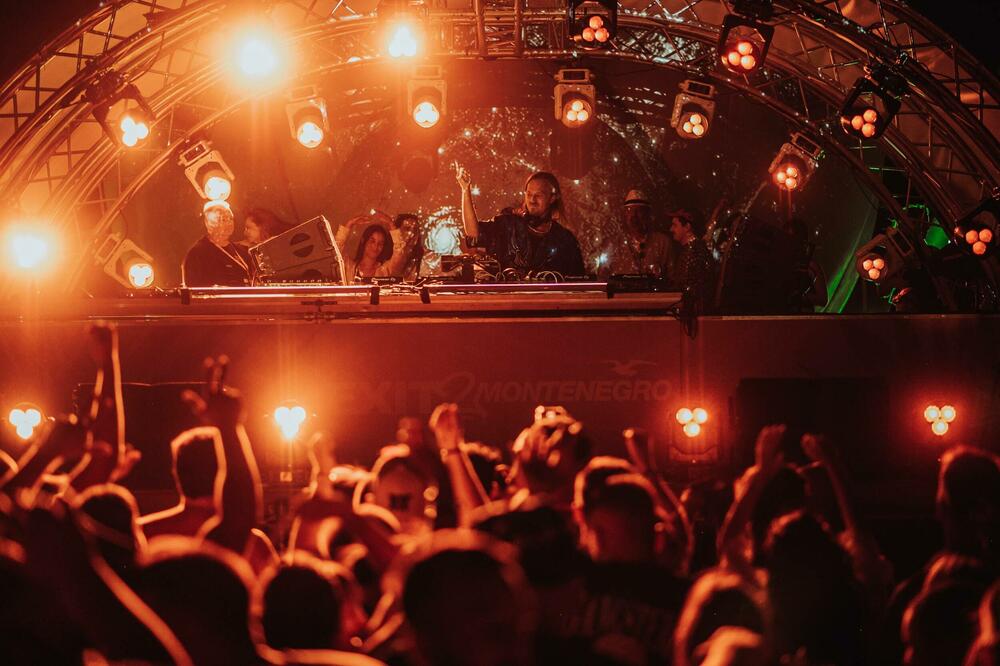 <p>Nakon dva snažna festivalska dana, EXIT to Montenegro u Ulcinju danas ulazi u završnu fazu</p>