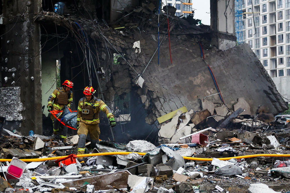 Detalj iz Kijeva nakon napada, Foto: Reuters