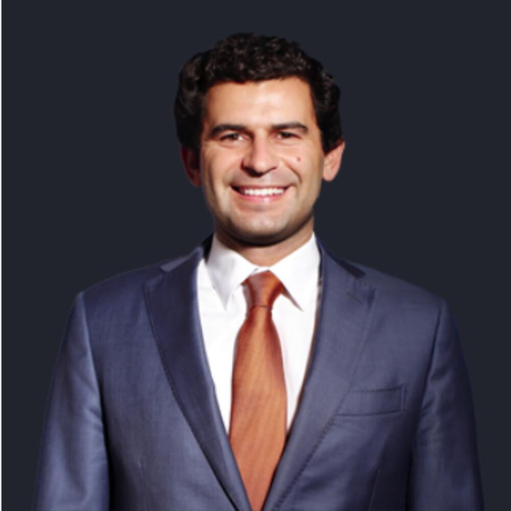 Formalni vlasnik trećine Alpaca: Luis Santos
