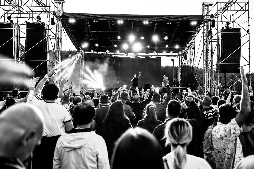<p>Deseto izdanje okupilo ljubitelje roka, hip-hopa i književnosti, a finale pripalo riječkom bendu Let 3</p>