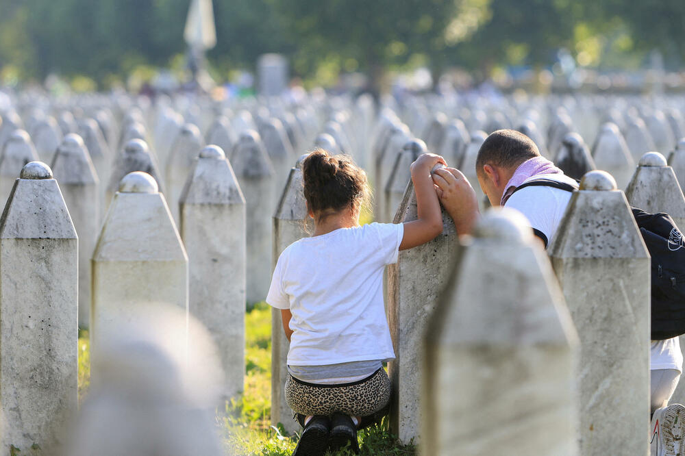 Generalna skupština UN 11. jul proglasila Međunarodnim danom sjećanja na genocid u Srebrenici: Potočari, Foto: Rojters