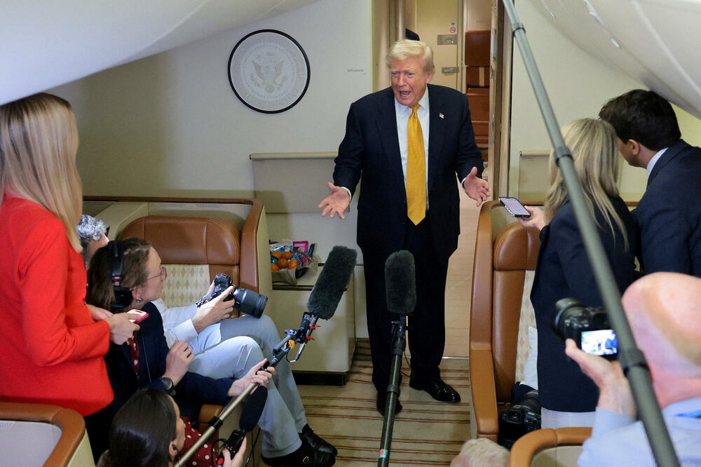 Tramp u avionu Er Fors Uan, Foto: Reuters