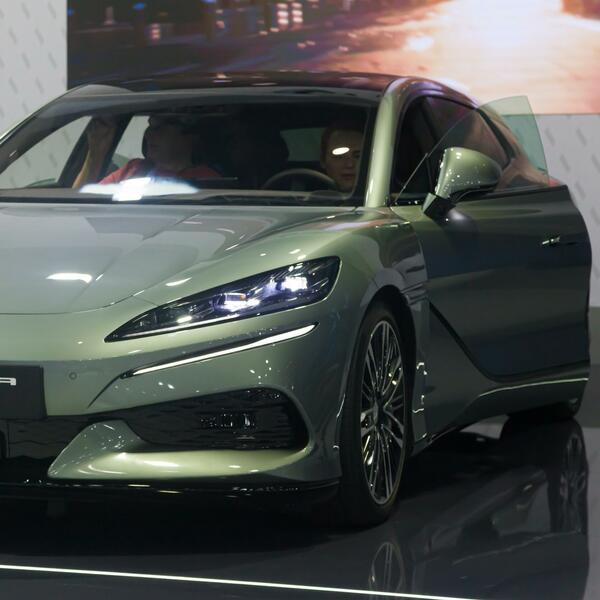 Bu yıl Goodwood, otomobilin geleceğini sergiledi: elektrikli...