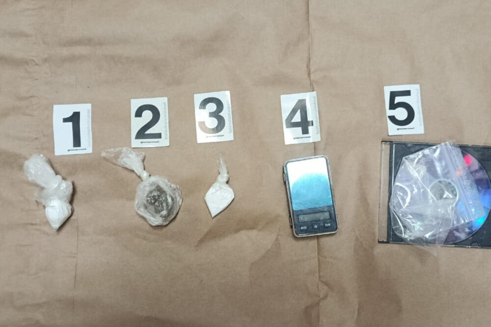 Oduzeti predmeti, Foto: Uprava policije