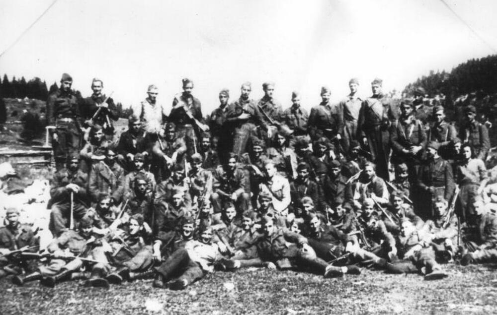 Članovi Prvog bataljona 4. Proleterske brigade, među njima i Raško Vukosavović
