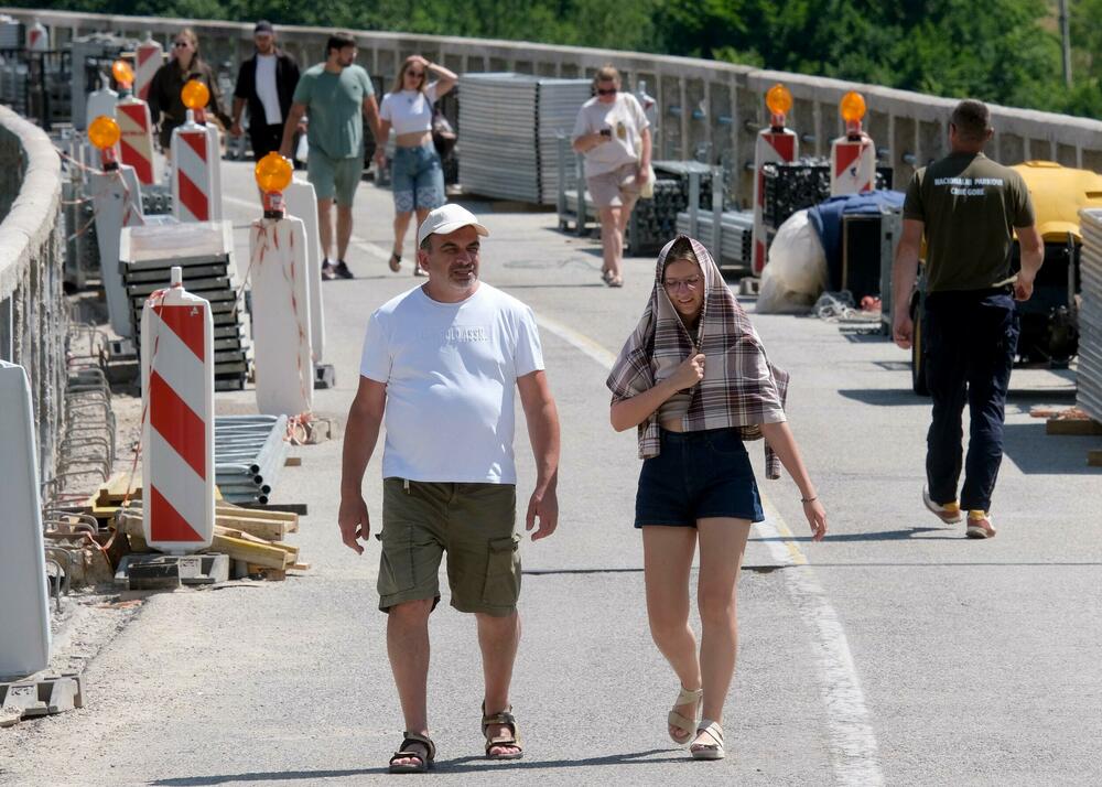 Gradnja paralelno sa turistima: Most na Đurđevića Tari