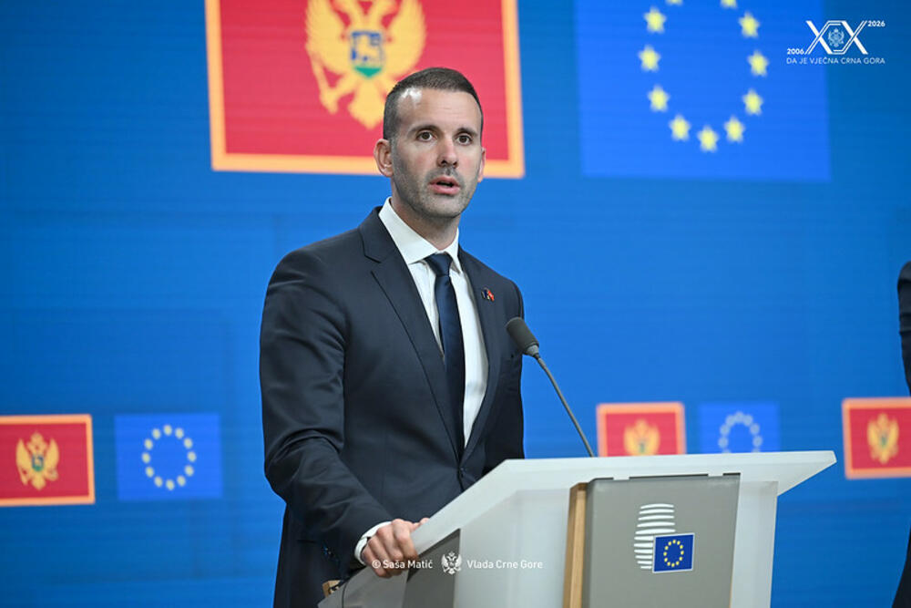 Milojko Spajić, Marta Kos