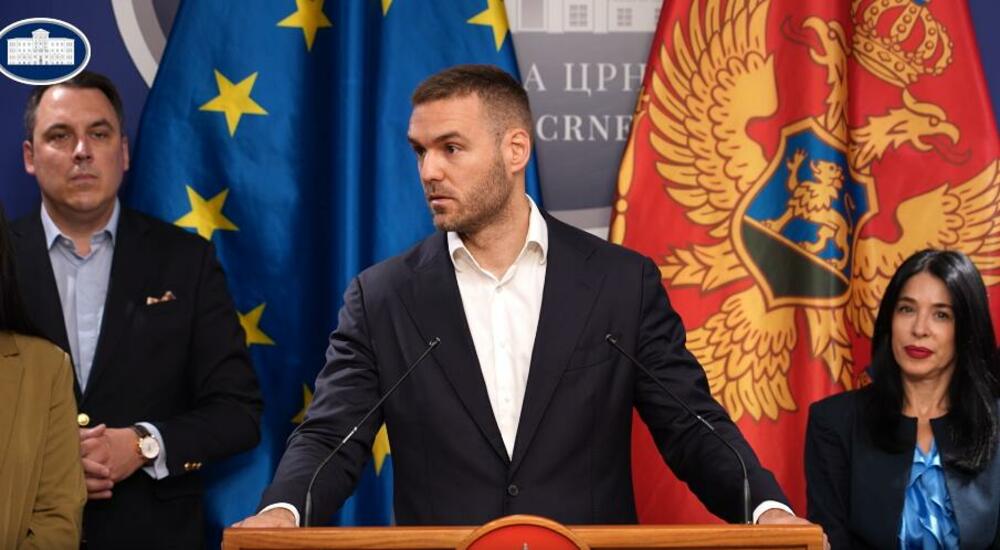 Rakočević: Vlada da hitno smanji akcize na gorivo