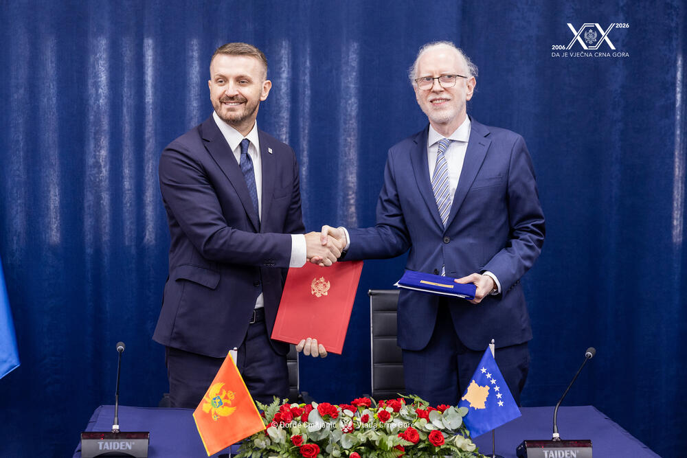 <p>Ministar javne uprave Crne Gore Maraš Dukaj kazao je da potpisivanjem sporazuma Crna Gora i Kosovo formalno brišu digitalne granice</p>