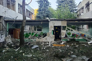 Zvaničnici: Ukrajinski dronovi pogodili skladišta najvećeg ruskog...