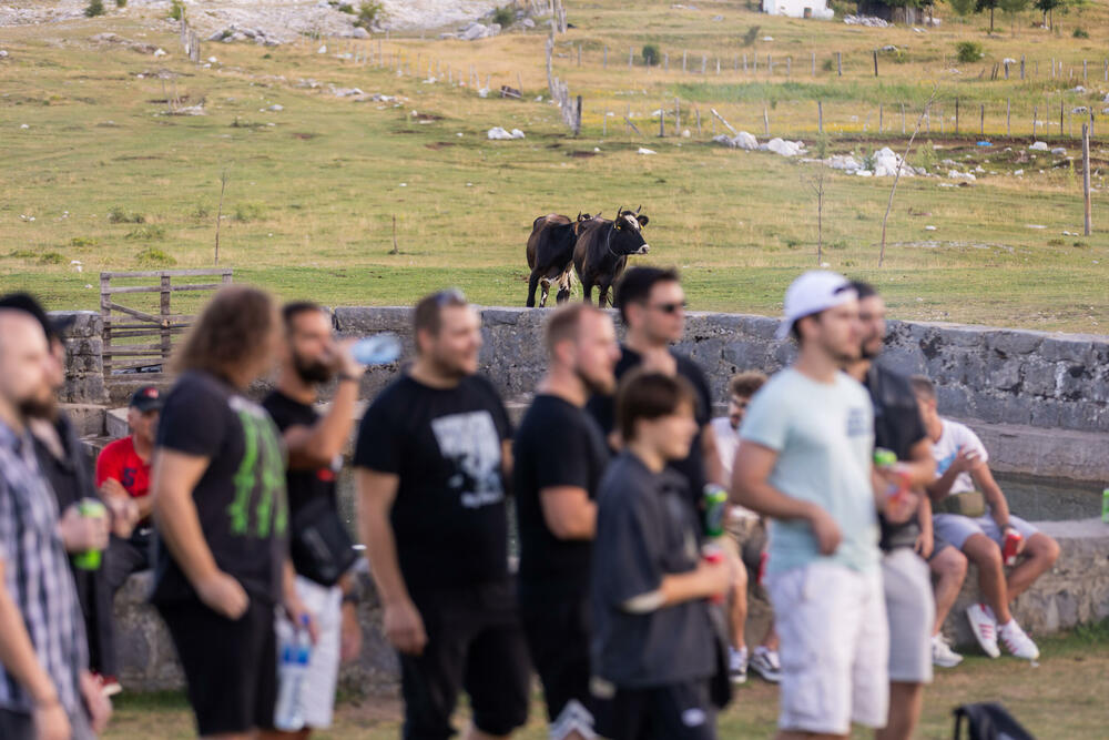 <p>Brojni posjetioci uživali su u pješačkoj turi, planinskom ambijentu i nastupima bendova "Gorostas" i "Grimm"</p>
