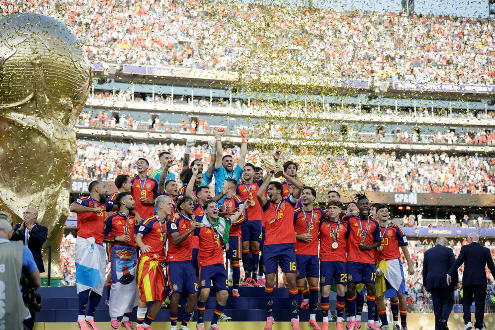 DAN 39, MUNDIJAL Viva Espana, viva el futbol: Španija je šampion...