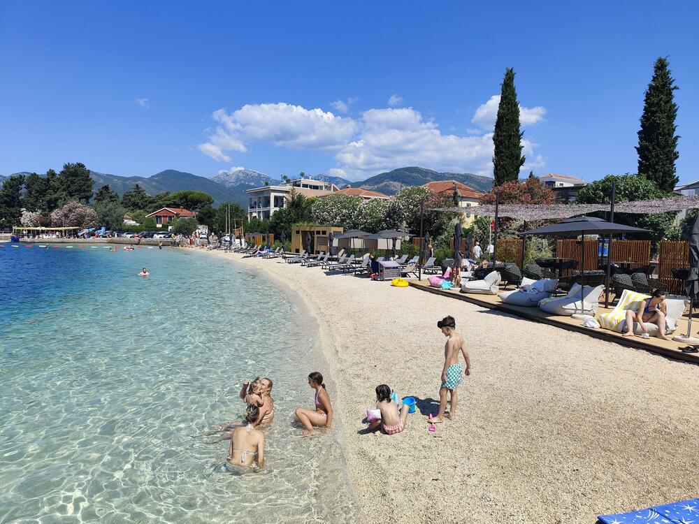 U Tivtu odmara preko 9,2 hiljade turista