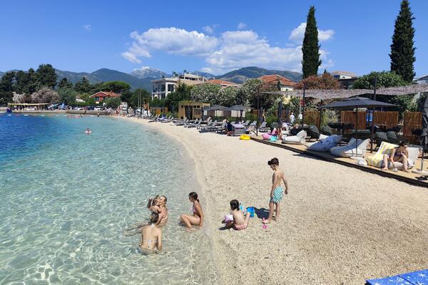 Über 9,2 Touristen verbringen ihren Urlaub in Tivat.