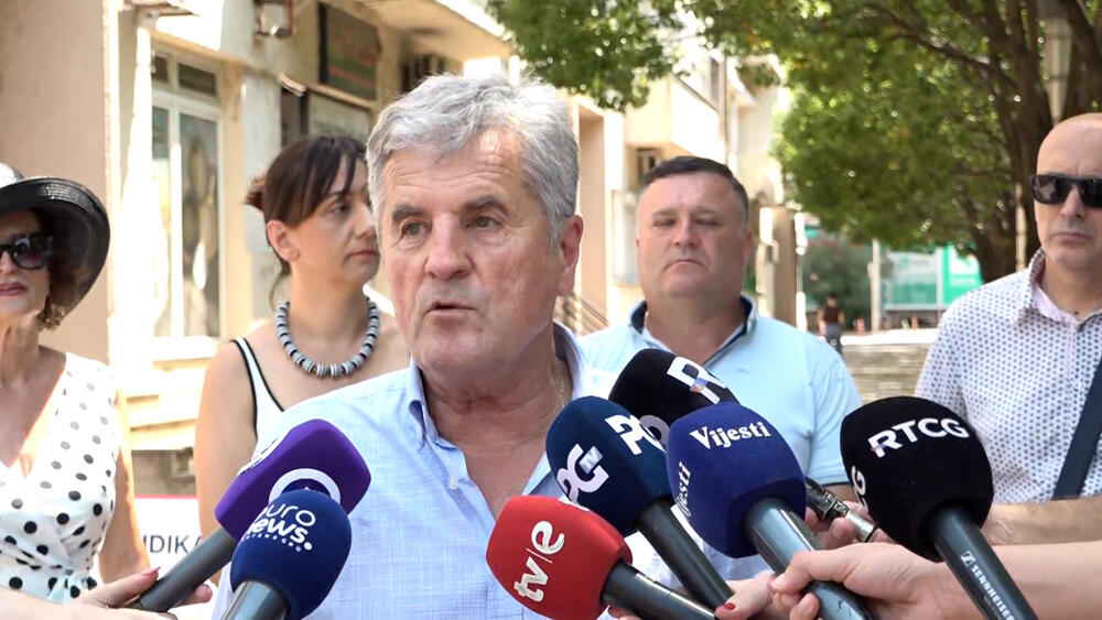 Počeli protesti Unije slobodnih sindikata, Keković: Povećanje...