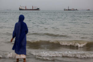 Iran gađao tanker u Ormuškom moreuzu, komanda vojske SAD: Gađamo...