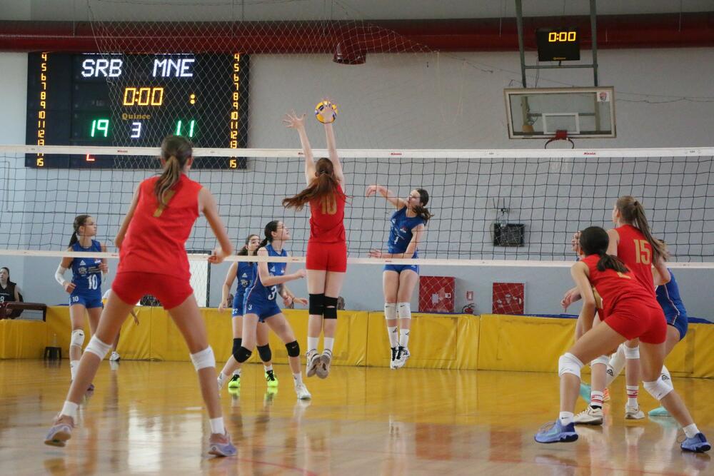 U16 ženska odbojkaška reprezentacija Crne Gore