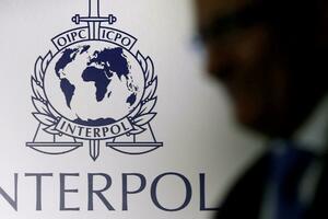 Kad i kako Interpol raspisuje poternicu