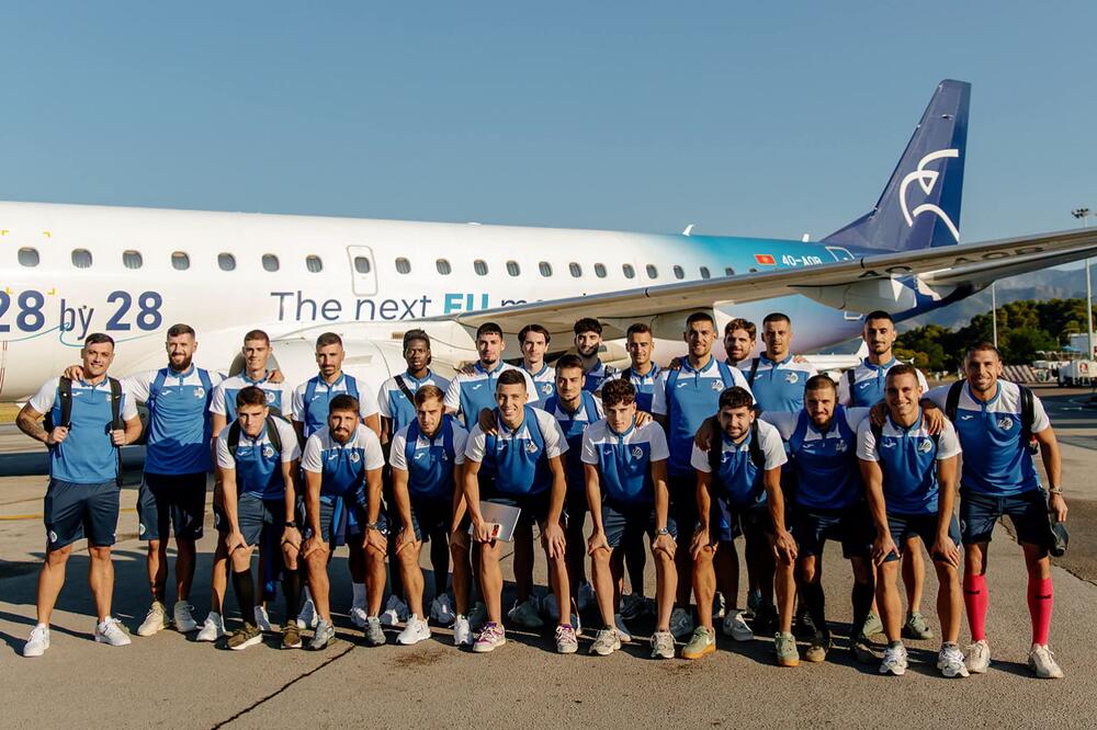 Fudbaleri Sutjeske po dolasku u Mađarsku, Foto: FK Sutjeska