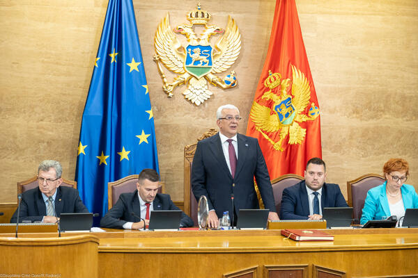 O Mandićevoj smjeni 24. septembra, inicijativu potpisalo 35...