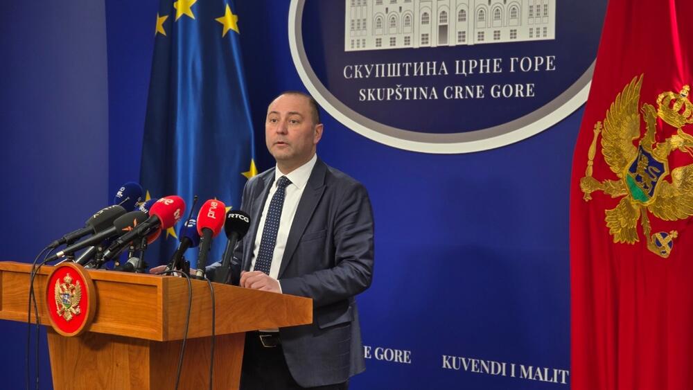 Đoković: Samo sam put kamera okrenuo naslov, napadi na mene su...