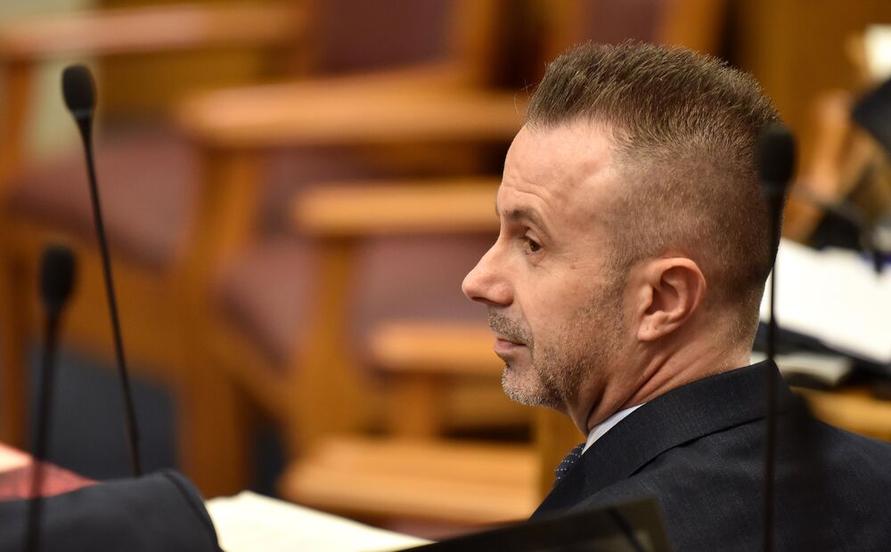 <p>Premijer Milojko Spajić odgovarao je na pitanja poslanika, na posebnoj sjednici Skupštine posvećenoj Premijerskom satu</p>