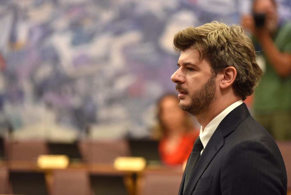 <p>Premijer Milojko Spajić odgovarao je na pitanja poslanika, na posebnoj sjednici Skupštine posvećenoj Premijerskom satu</p>