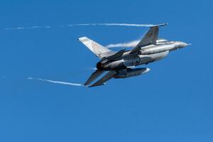 Rumunski F-16 oborio ruski dron iznad Crnog mora, Bukurešt osudio...