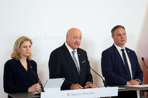 Austrija zbog rata u Ukrajini produžava vojni rok
