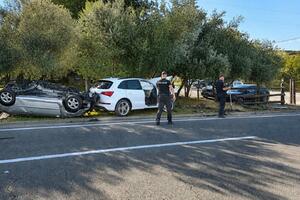 Djevojka poginula u udesu u mjestu Šteke, jedna osoba teško...