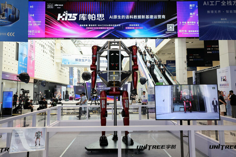 Jedan od humanoidnih robota kompanije "Unitri", Foto: Reuters