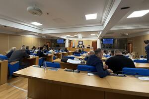 UŽIVO Mujović: Znam da će moj Izvještaj o radu biti odbijen