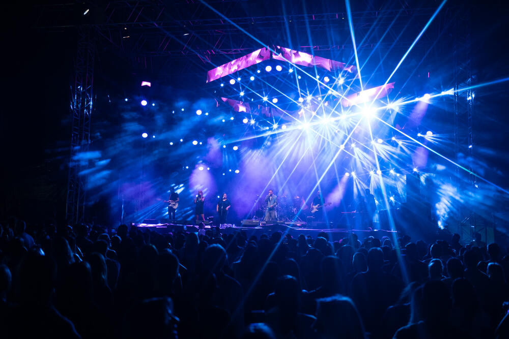 <p><em>Kapije se otvaraju od 19:00, obezbijedite svoje mjesto na vrijeme. Vidimo se od 31. jula do 2. avgusta na Cetinju - tamo gdje nastaju najbolje festivalske uspomene!</em></p>
